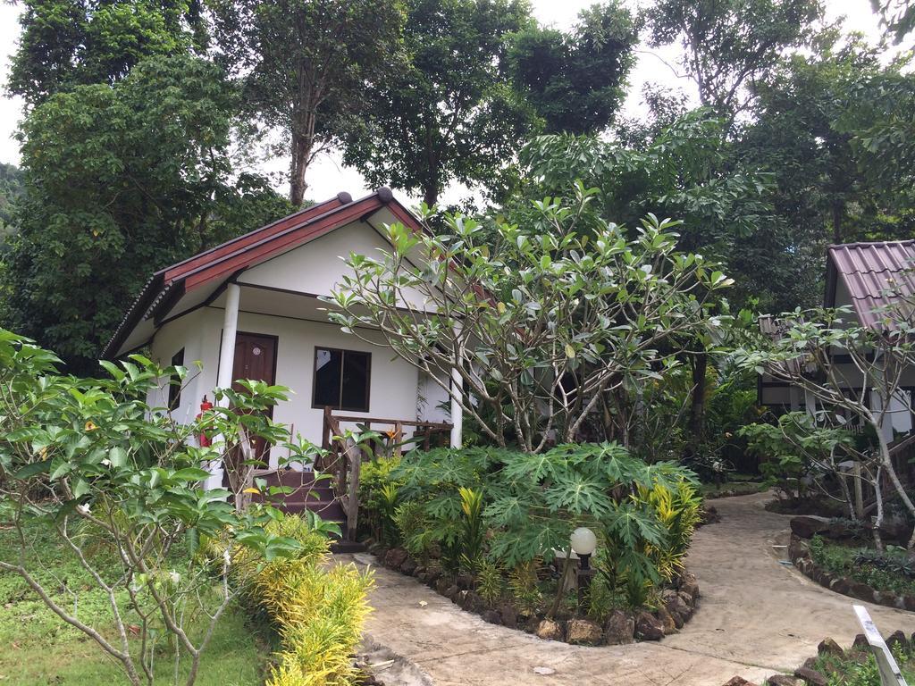 Baansanook Resort & Swimming Pool Koh Chang Kamer foto