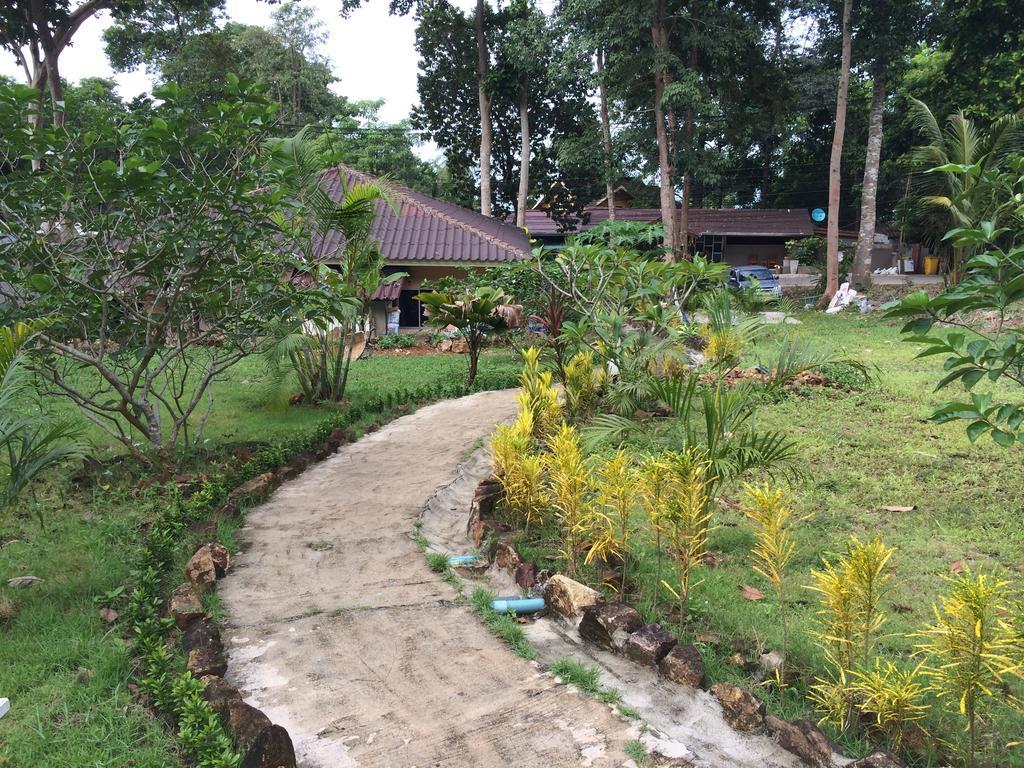 Baansanook Resort & Swimming Pool Koh Chang Buitenkant foto
